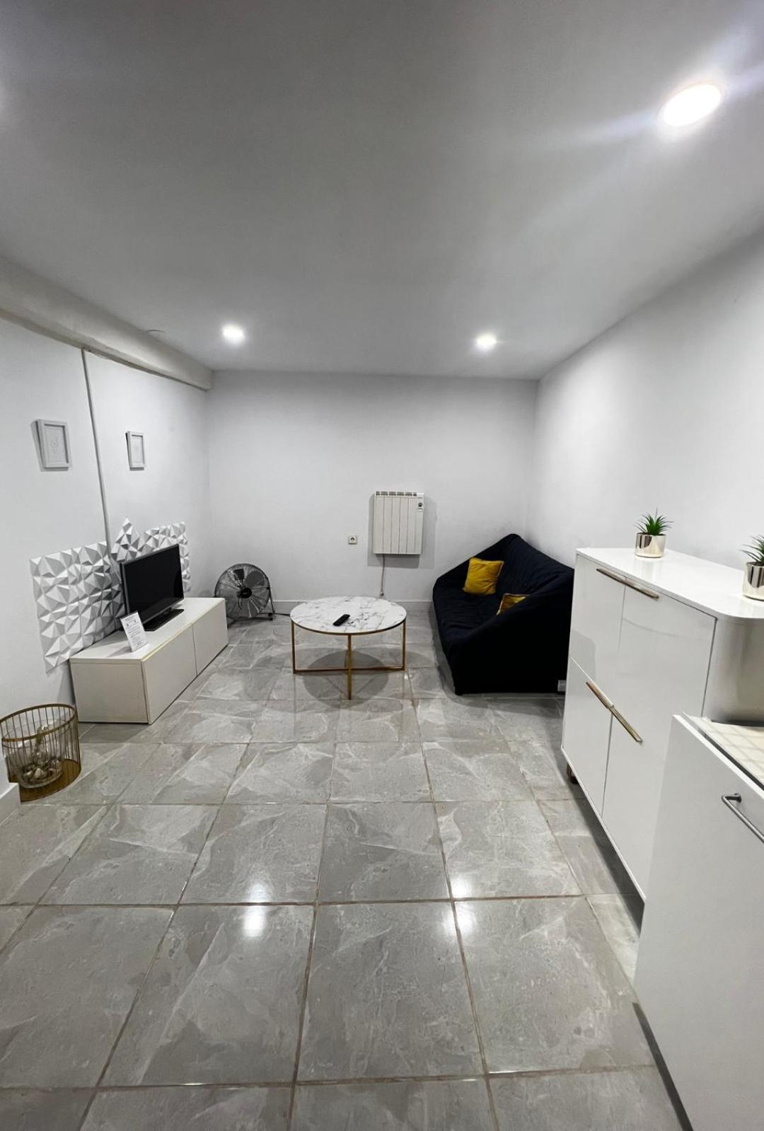 Apartamento Centrico Economico En Berga P1 Διαμέρισμα Εξωτερικό φωτογραφία